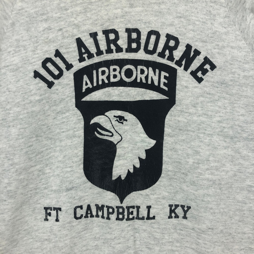101 Airborne Fort Campbell KY‎ Sweatshirt Fruit of the Loom Gray Size L